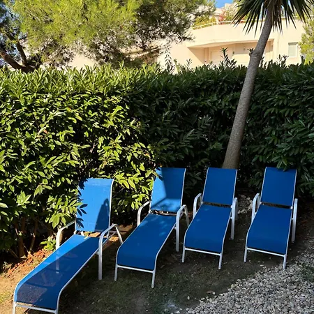 Beachside Apartment With Pool & Garden In Juan Les Pins Antibes Buitenkant foto
