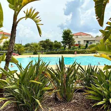 Beachside Apartment With Pool & Garden In Juan Les Pins Antibes Buitenkant foto
